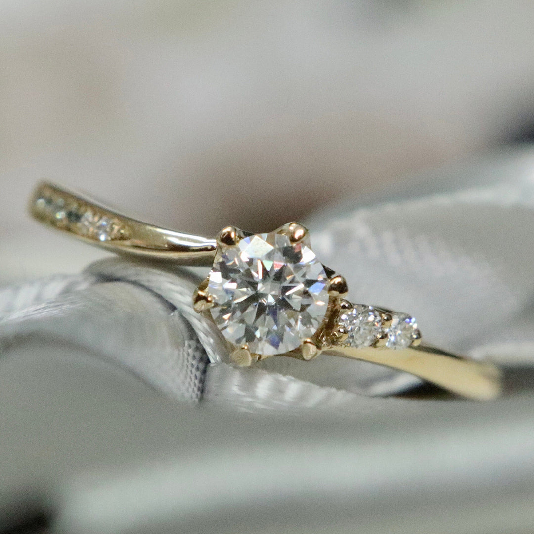 Mathieu Blanchard Bagues Bague solitaire en or 10K et moissanites