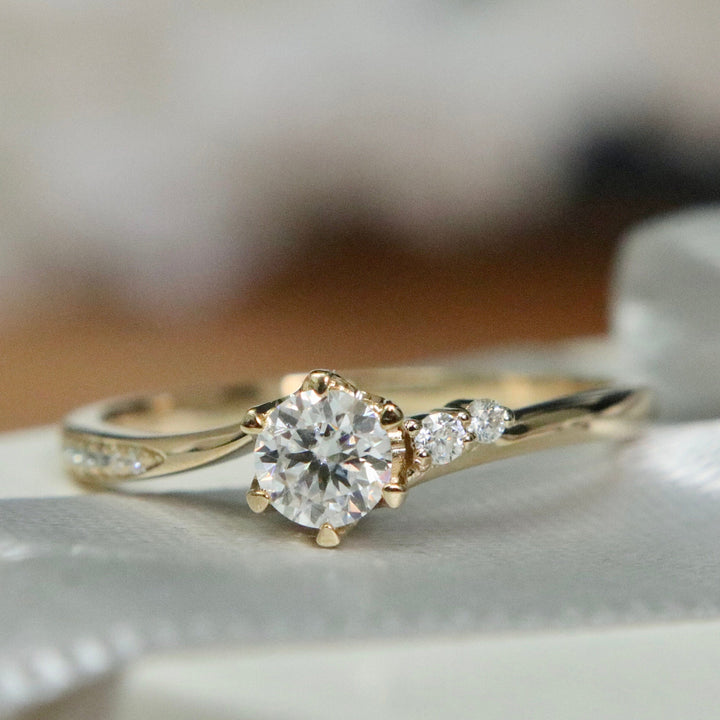 Mathieu Blanchard Bagues Bague solitaire en or 10K et moissanites