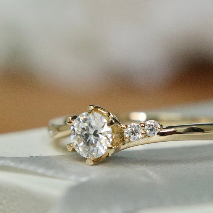 Mathieu Blanchard Bagues Bague solitaire en or 10K et moissanites