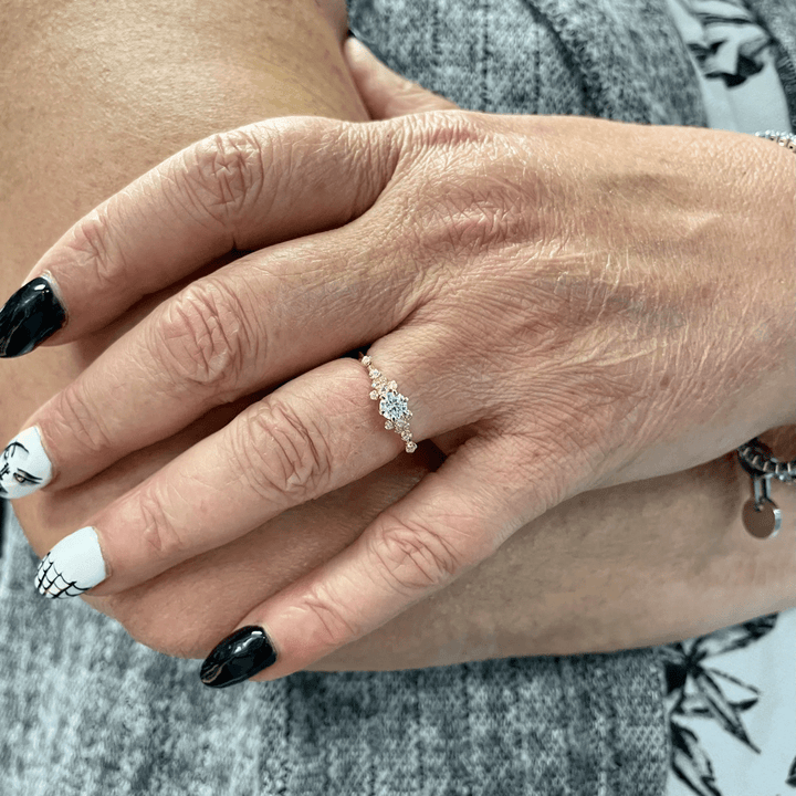 Mathieu Blanchard Bagues Bague solitaire Nuage en or 10K et moissanites