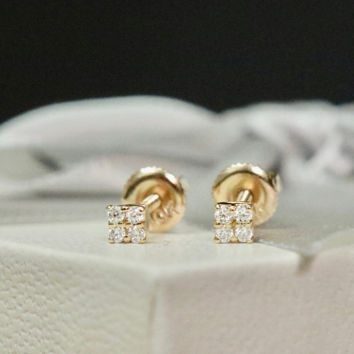 Mathieu Blanchard Boucles d'oreilles Doré / Or 10K Boucles d'oreilles Les minis Carrés en or 10K et moissanites