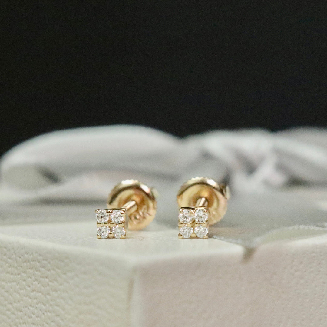 Mathieu Blanchard Boucles d'oreilles Doré / Or 10K Boucles d'oreilles Les minis Carrés en or 10K et moissanites