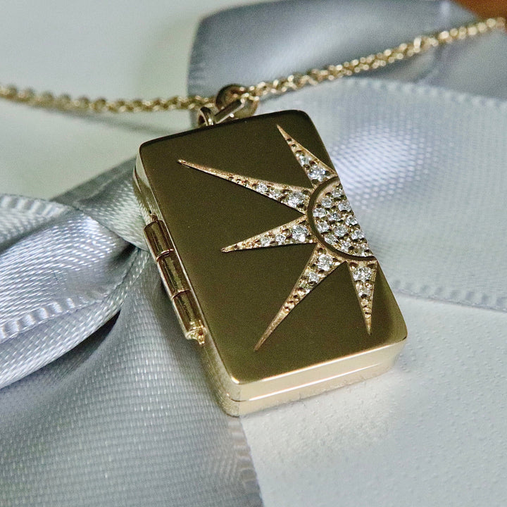 Mathieu Blanchard Collier porte-photo en or 14K et diamants