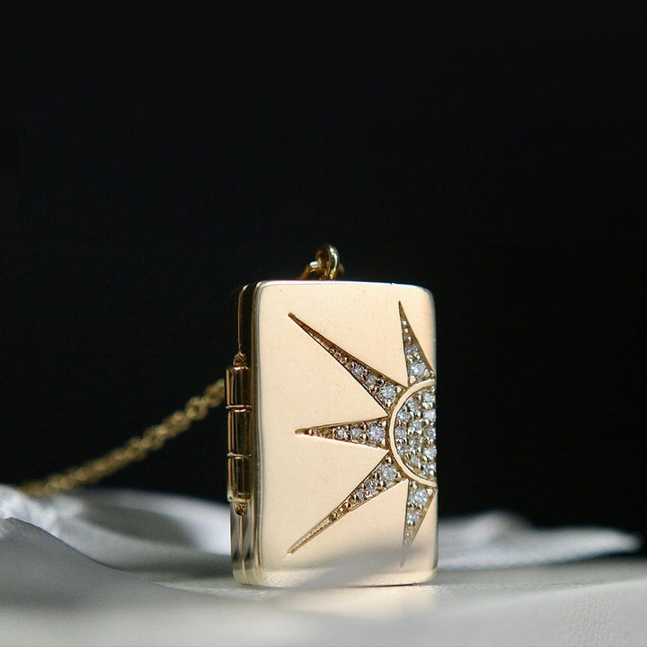 Mathieu Blanchard Collier porte-photo en or 14K et diamants