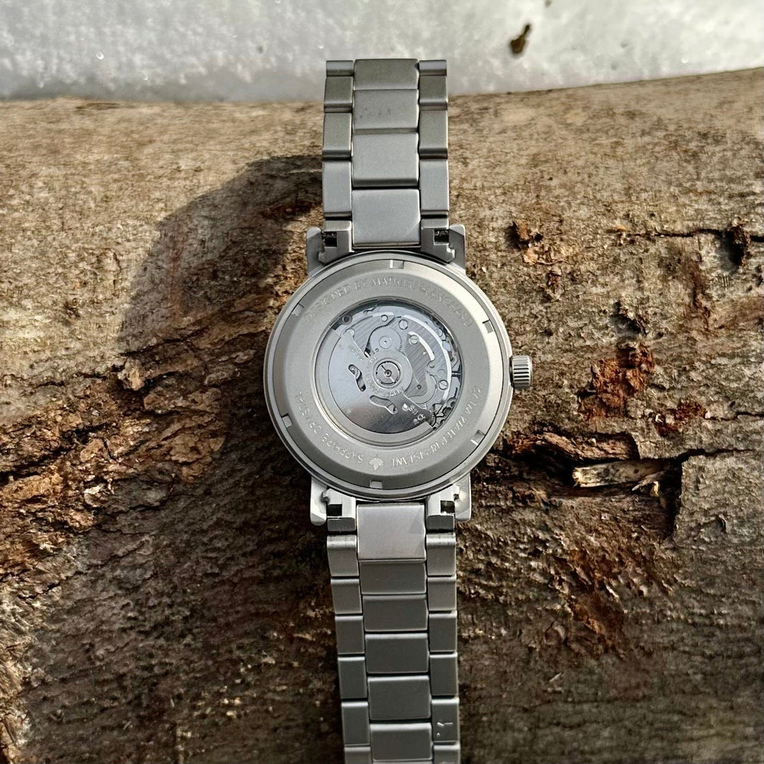 Mathieu Blanchard Montres Chêne provenant de baril de whisky Montre Copernic en bois de baril de whisky recyclé