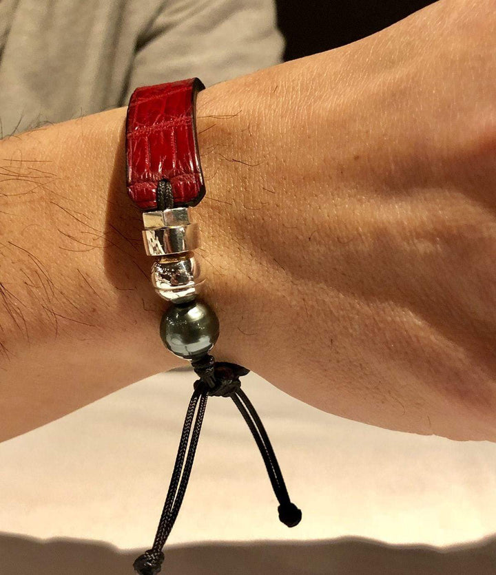 Romeo J. Bracelet en cuir de crocodile, perle de Tahiti  et argent