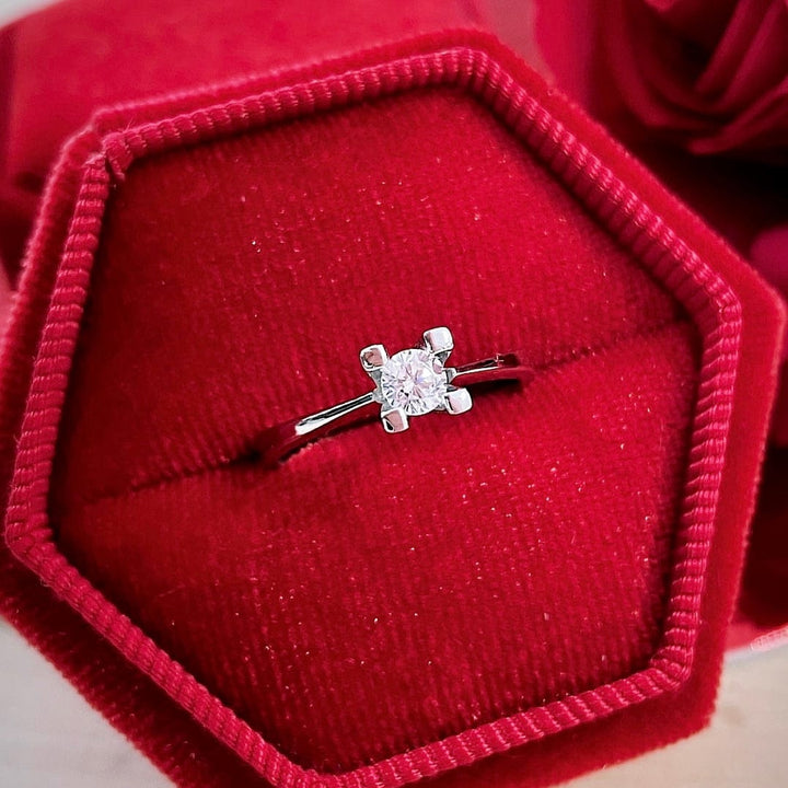 RPM Bague Classique Solitaire CZ en or 10K