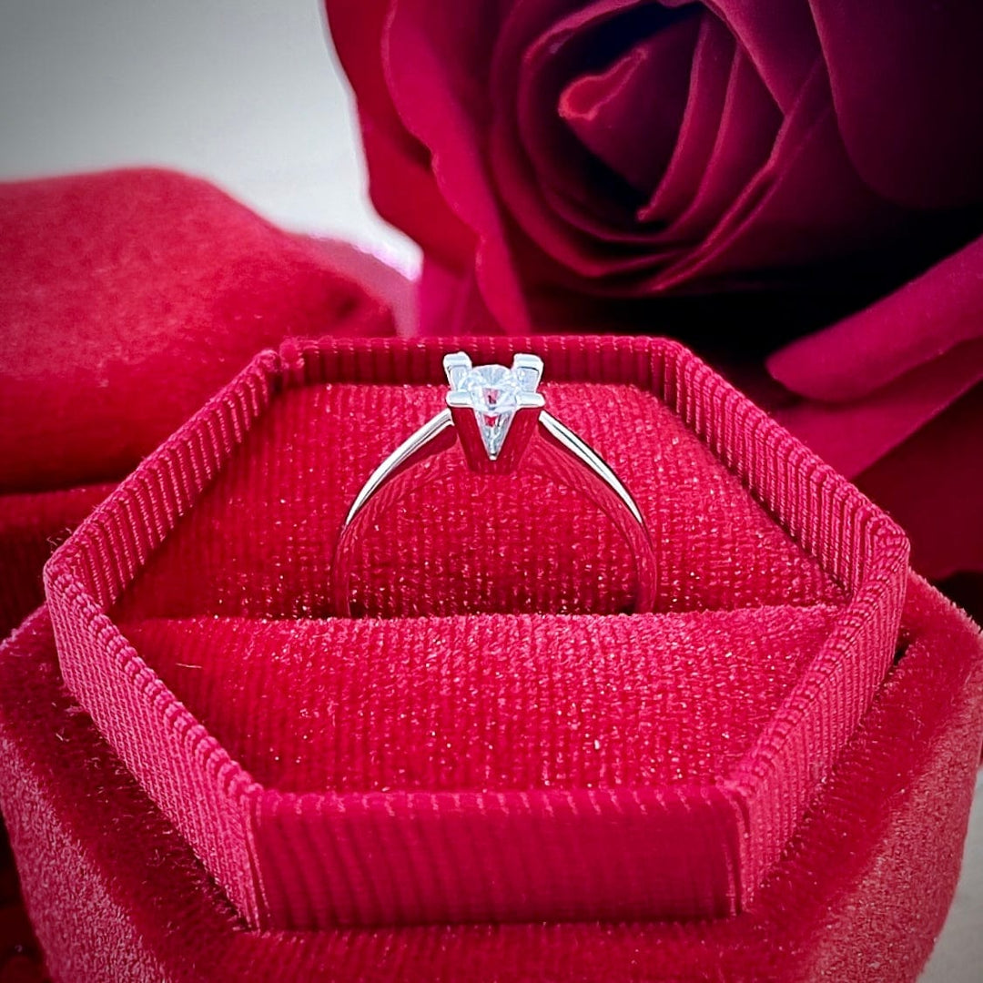RPM Bague Classique Solitaire CZ en or 10K