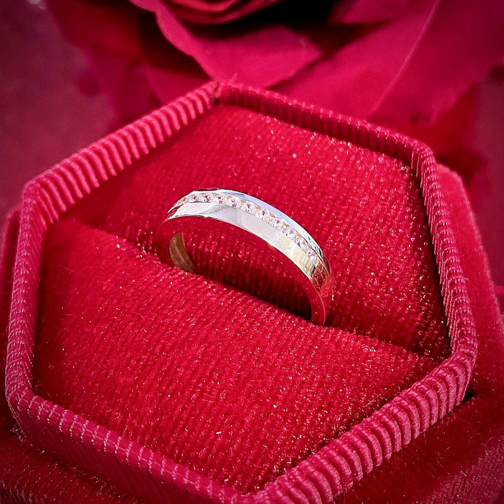 RPM Bague jonc CZ en or jaune 10K