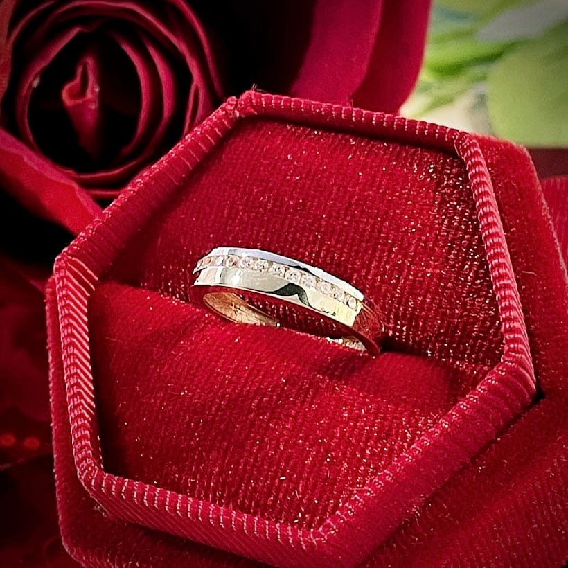 RPM Bague jonc CZ en or jaune 10K