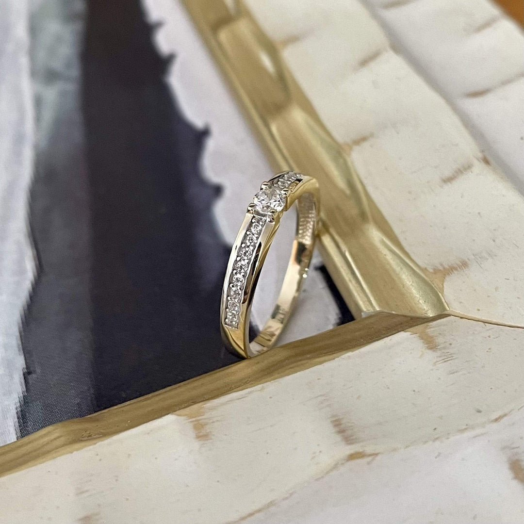 RPM Bague Semi-éternité CZ en or jaune ou blanc 10K