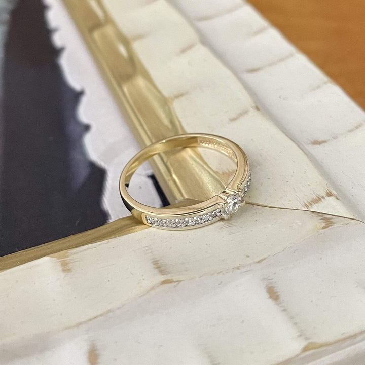 RPM Bague Semi-éternité CZ en or jaune ou blanc 10K