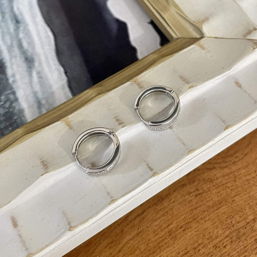 RPM Boucles d'oreilles huggies 13mm et cz en or jaune ou blanc 10k